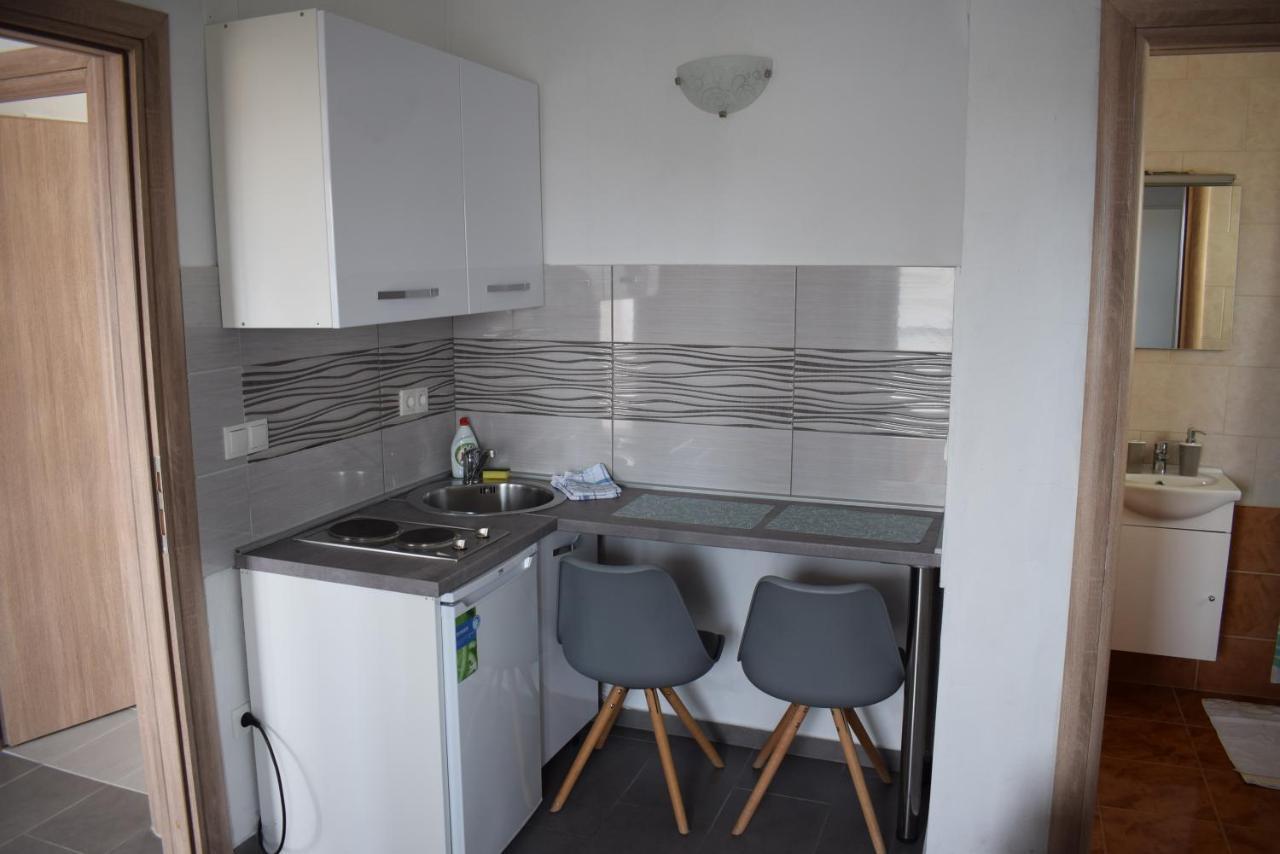 Apartmani Katica Novalja Exterior photo
